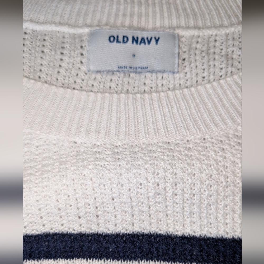 Old Navy Women's White and Navy Striped Crewneck Top
